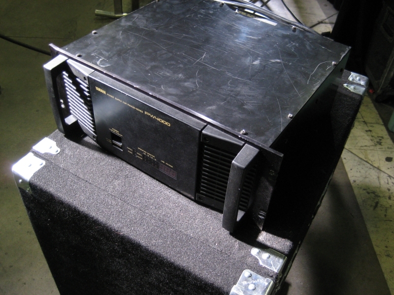 Used PM4000 by Yamaha Item 13569