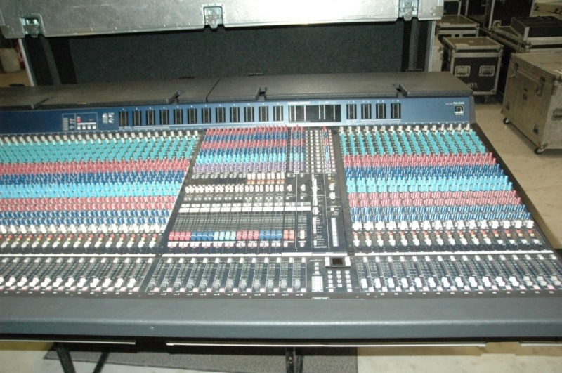 Used PM5000 by Yamaha Item 15373