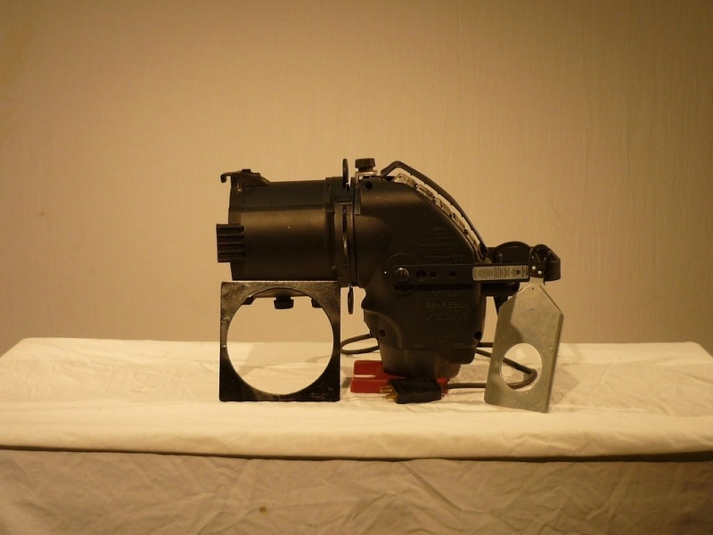 Used Pacific 90 Degree By Selecon Item 25872