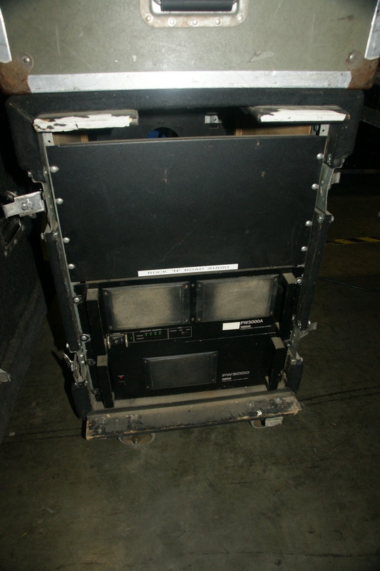 Used PM3000 by Yamaha Item 27599