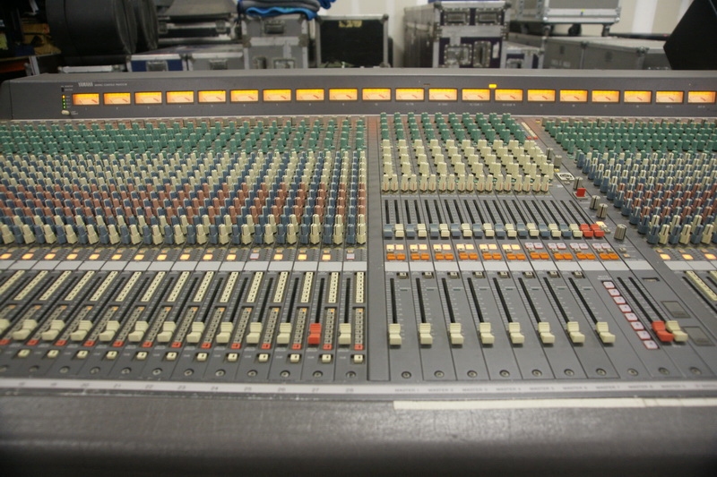 Used PM4000 by Yamaha Item 27602