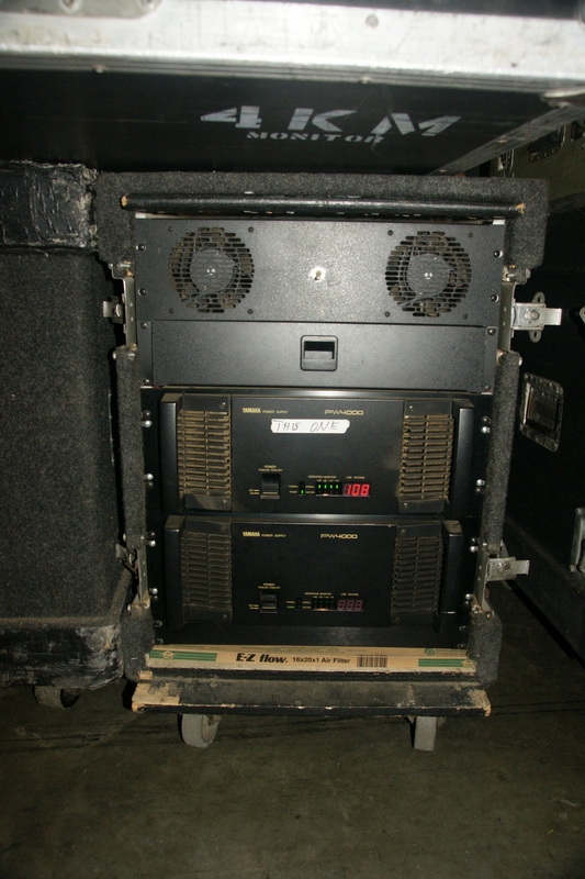 Used PM4000 by Yamaha Item 27602