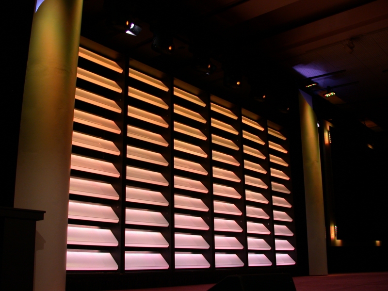 used led louver tower by vivid lighting solutions item 27854