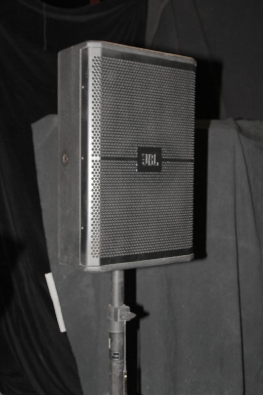 jbl srx 712m