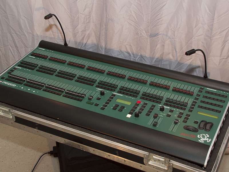 leapfrog lighting desk