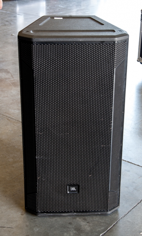 jbl 825