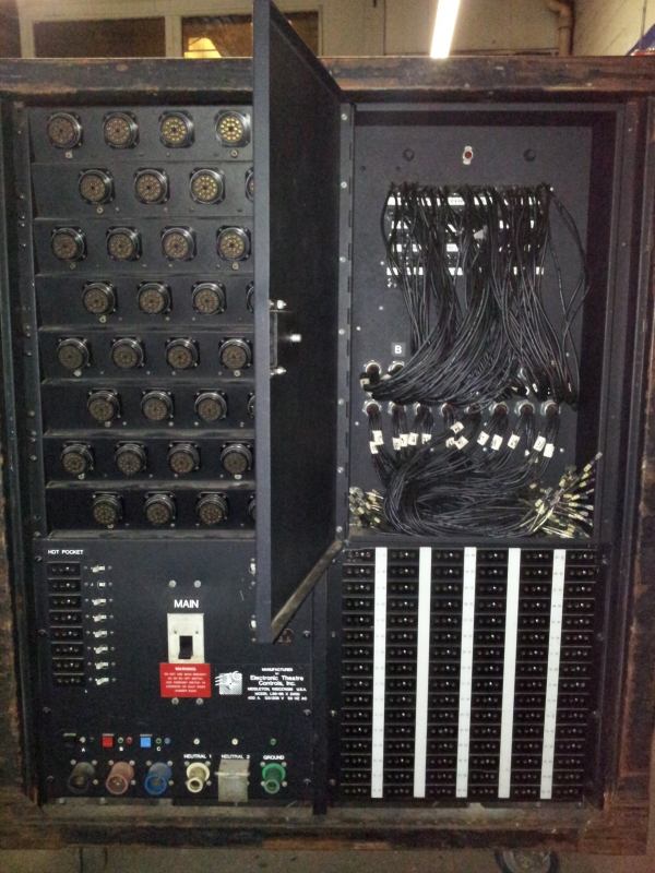 96 Dimmer Rack Used L86 Dimmer rack by Electronic Theatre Controls - Item# 35871