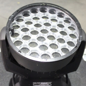 Used ROBIN 800 LEDWash from Robe